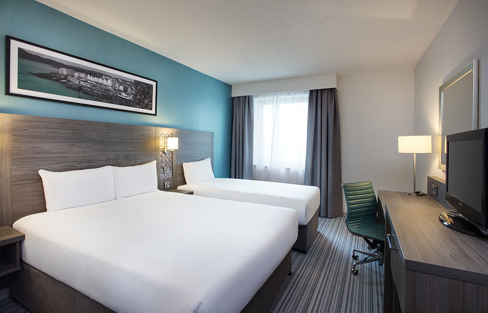Leonardo Hotel Плаймаут Экстерьер фото