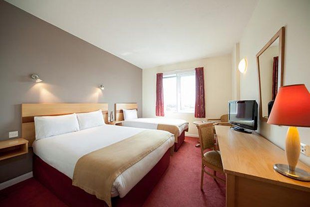 Leonardo Hotel Плаймаут Номер фото